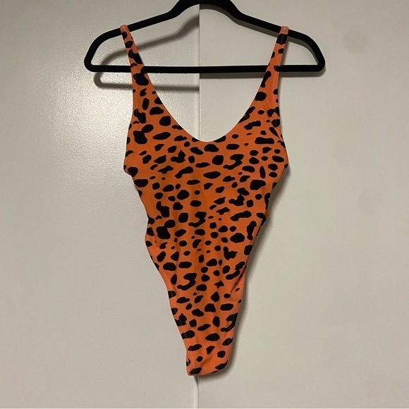 RELLECIGA High Cut Bandeau One Piece Swimsuit Leopard Size Small - Picture 1 of 7